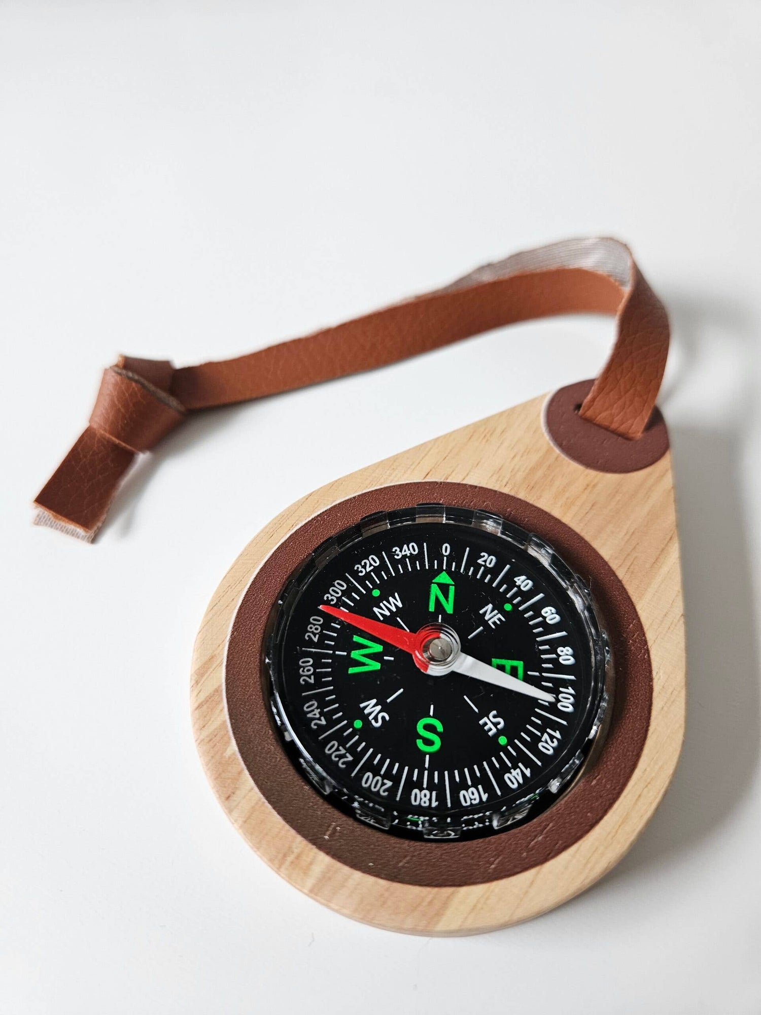 QToys - Wooden compass
