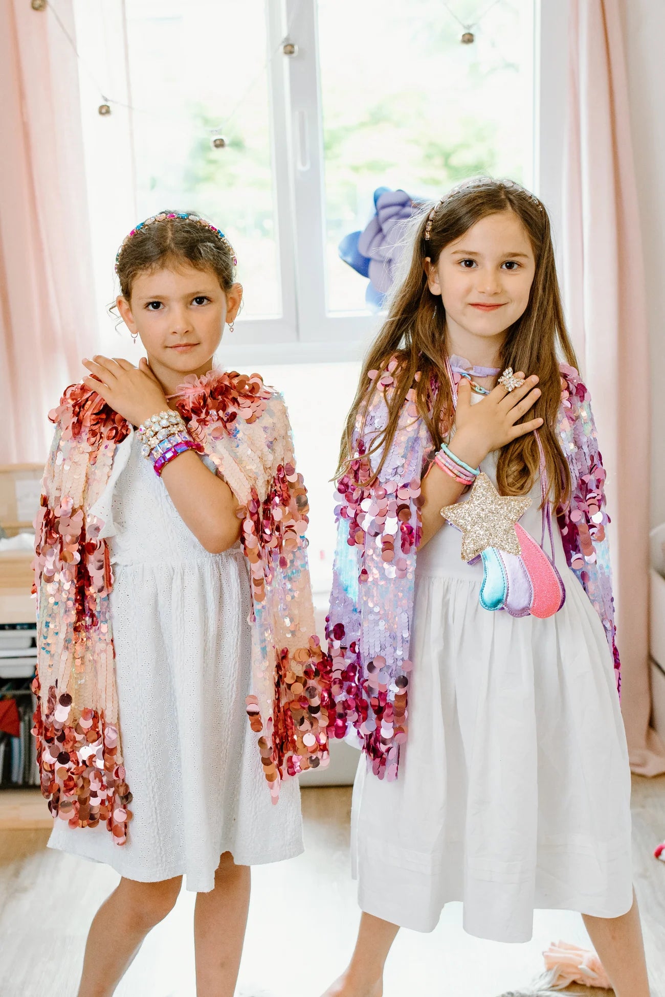 5th Avenue pailette cape pink size 4-6 by Great Pretenders