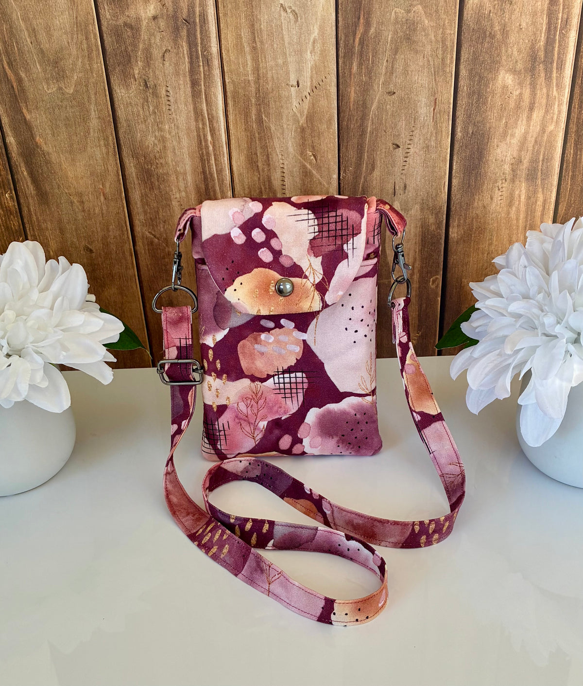 Handmade crossbody phone bag back view