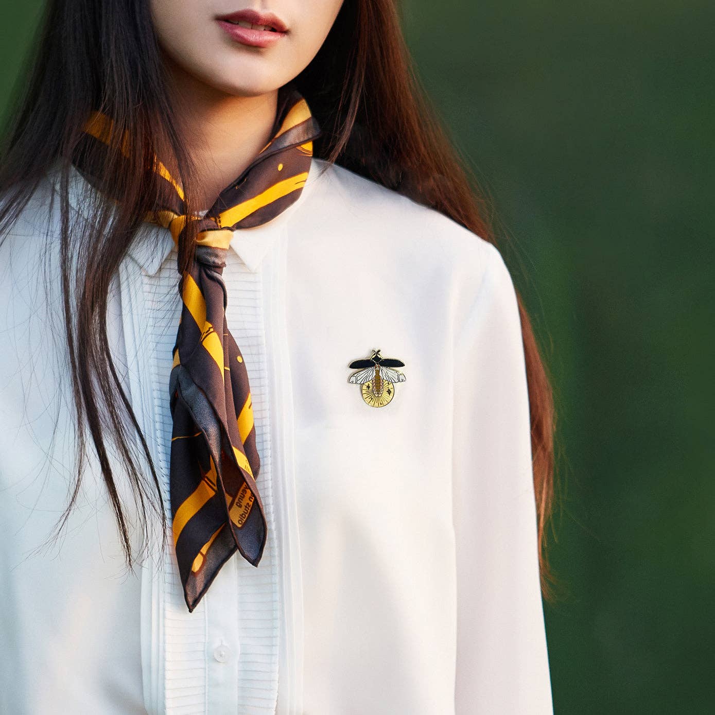 Daparo Glow-in-the-Dark Enamel Pins "Yunnan Firefly" | Vermillion Collection
