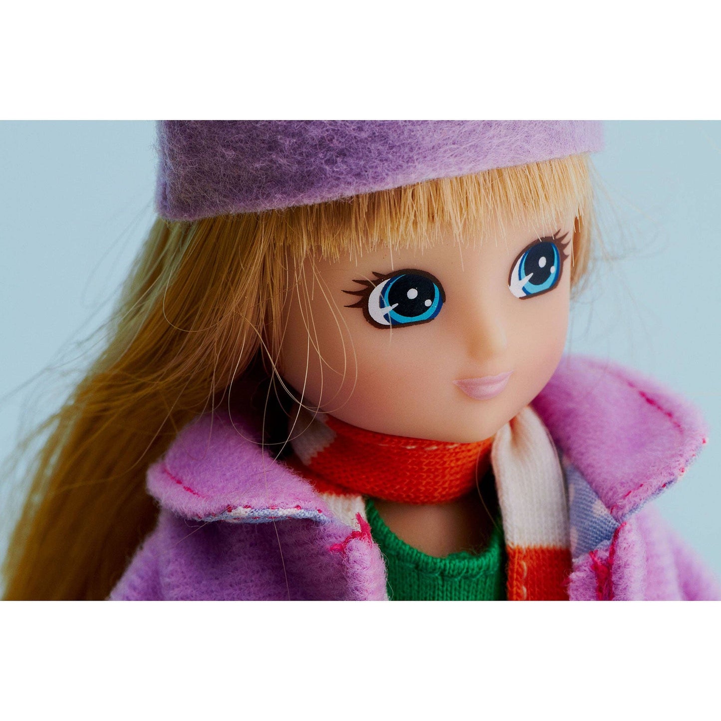 Lottie Dolls Autumn Leaves doll side view
